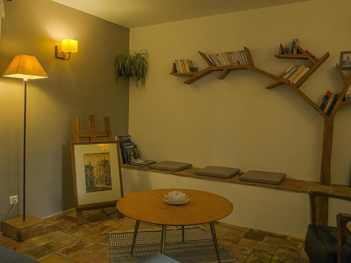 Montjoia Couette-café LʼIsle-sur-la-Sorgue